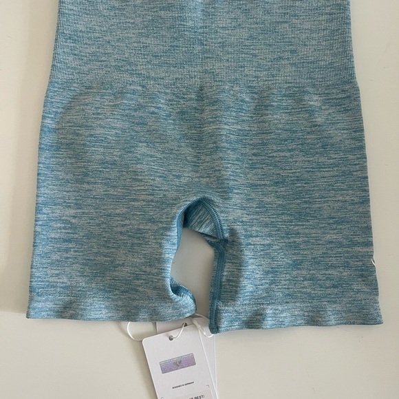 Womens best move seamless shorts - Picture 3 of 3